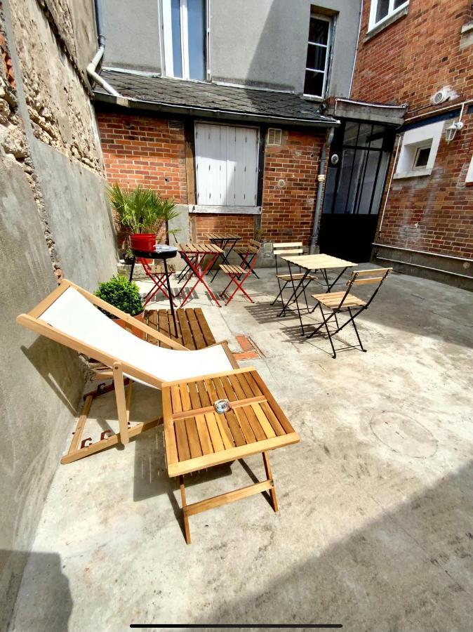 Faubourg Des Voyageurs N°6 Saran Exterior photo